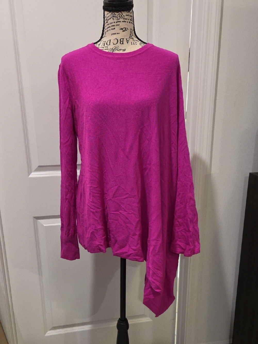 Ted Baker Cashmere Fuchsia Pink Crewneck Asymmetric Sweater Size 3 (M)